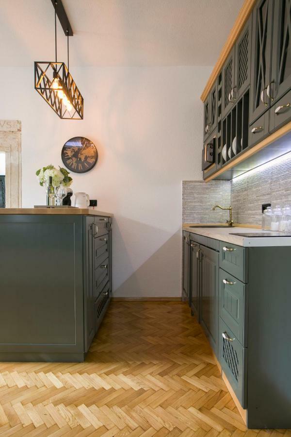 P.S. Cattaro Apartments Екстер'єр фото