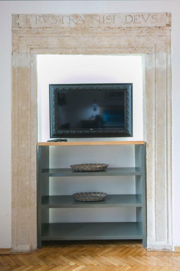 P.S. Cattaro Apartments Екстер'єр фото